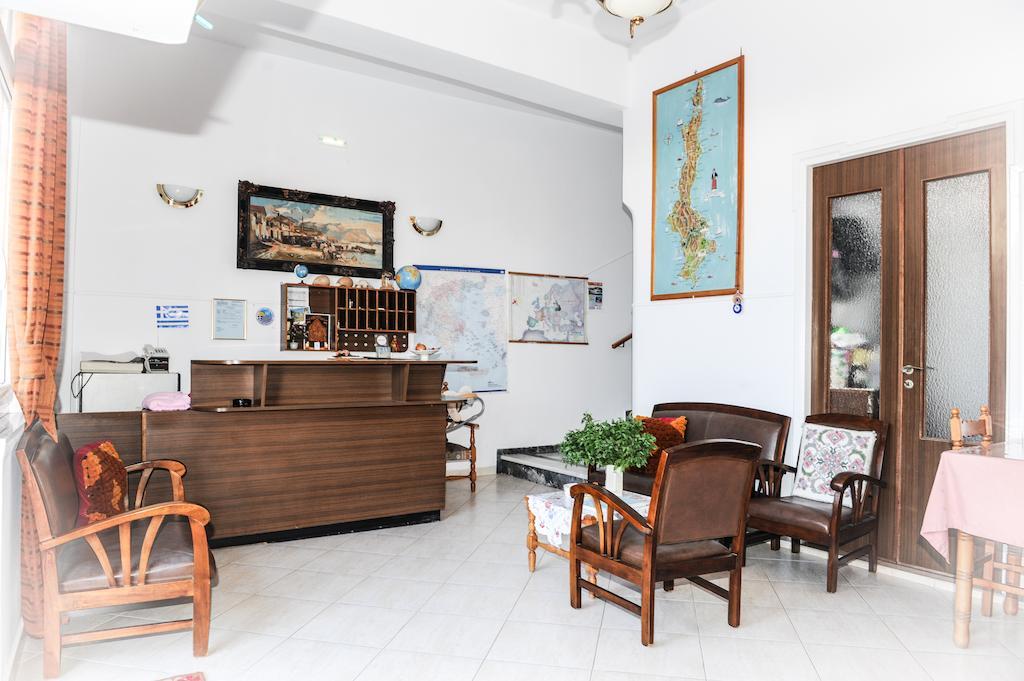 Hotel Karpathos Buitenkant foto