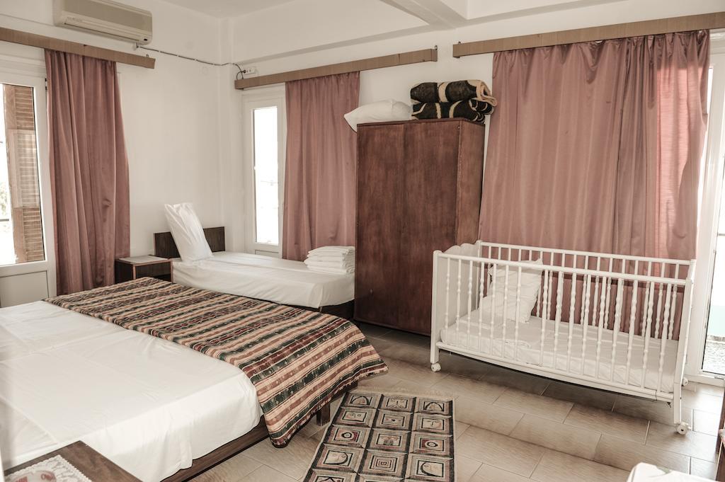 Hotel Karpathos Buitenkant foto